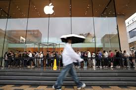 Apple iPhone China Sales Surge on Strong Demand - grandgoldman.com