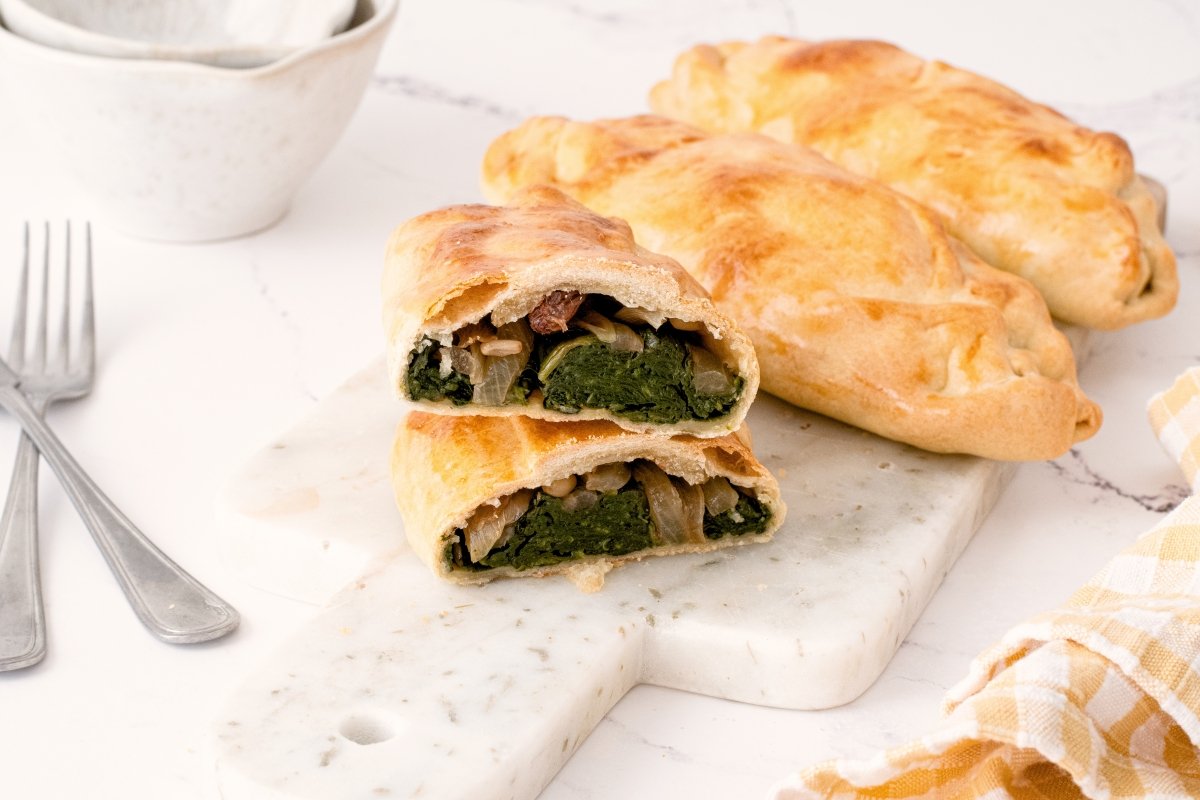Panadons de Cuaresma Recipe: Catalan Spinach Pastries