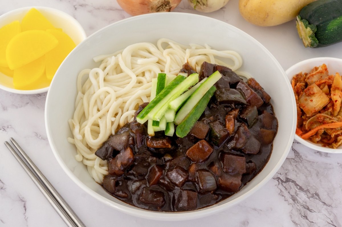 Jajangmyeon Recipe: Korean Black Bean Noodles with Chunjang Sauce
64