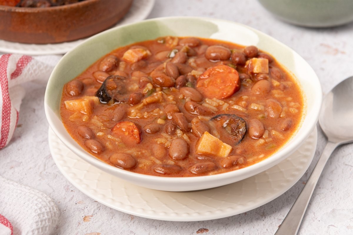 Judías Pintas con Arroz Recipe: Hearty Spanish Bean Stew