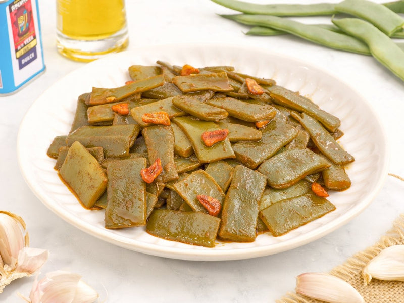 Green Beans with Garlic Paprika Recipe: Spanish Classic