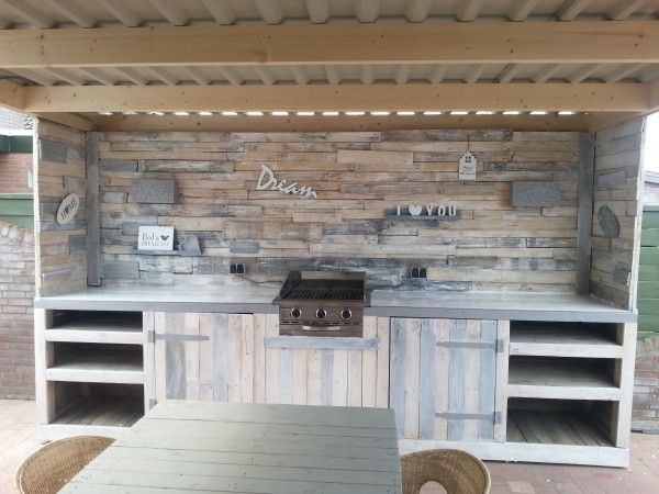 How to make a kitchen cabinet for the outside - grandgoldman.com