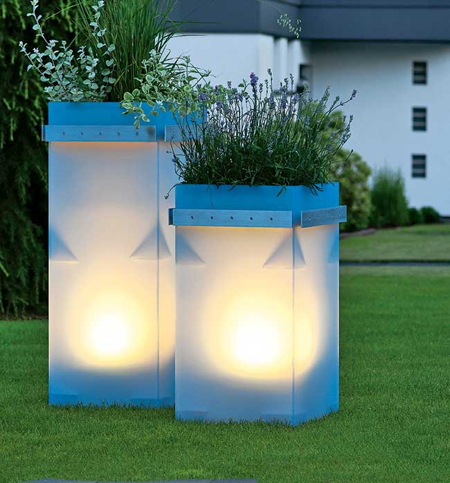 DIY Flower Pot Lamp: A Luminescent Garden Project