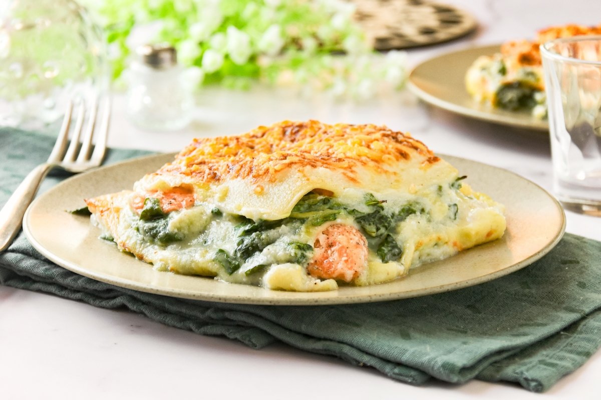 Salmon and Spinach Lasagna Recipe: Easy Creamy Baked Pasta