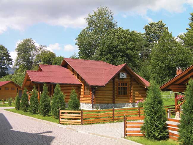 Onduline Roofing Sheets: A Lightweight DIY Guide for Outdoor Structures