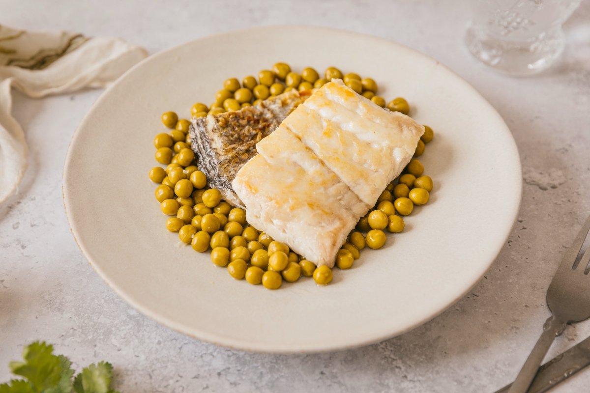 Hake with Peas: Quick Spanish Fish Dinner, One-Pan (59)