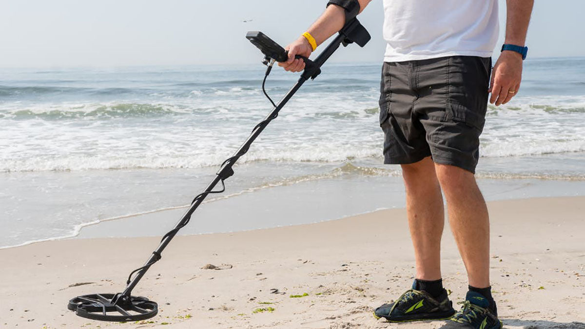 Best Rated Metal Detectors for Gold - Grand Goldman