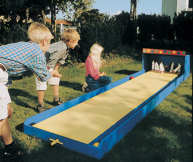 DIY Mini Bowling Alley: Build Your Own Backyard Game