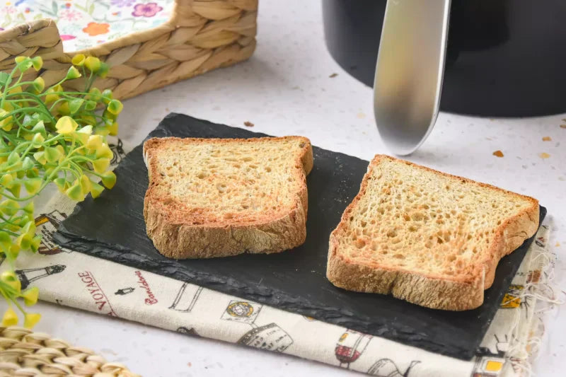 Air Fryer Toasted Bread Recipe: Perfect Crunch in Minutes - grandgoldman.com