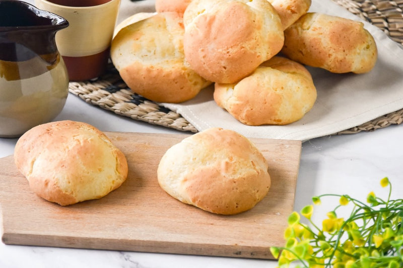Pandebono Recipe: Chewy Colombian Cheese Bread Rolls