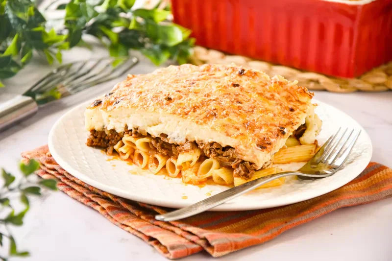 Greek Pastitsio Pie Recipe (Comforting Baked Pasta Dish) - grandgoldman.com