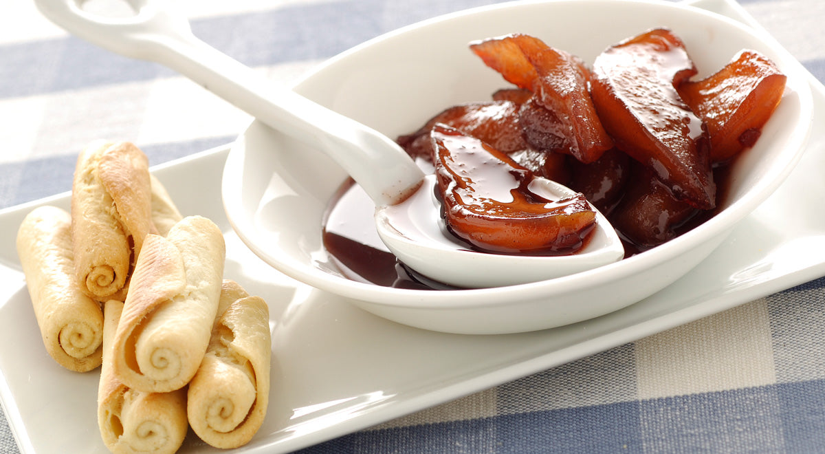 Red Wine Pears: Easy Italian Recipe for Meat Accompaniments