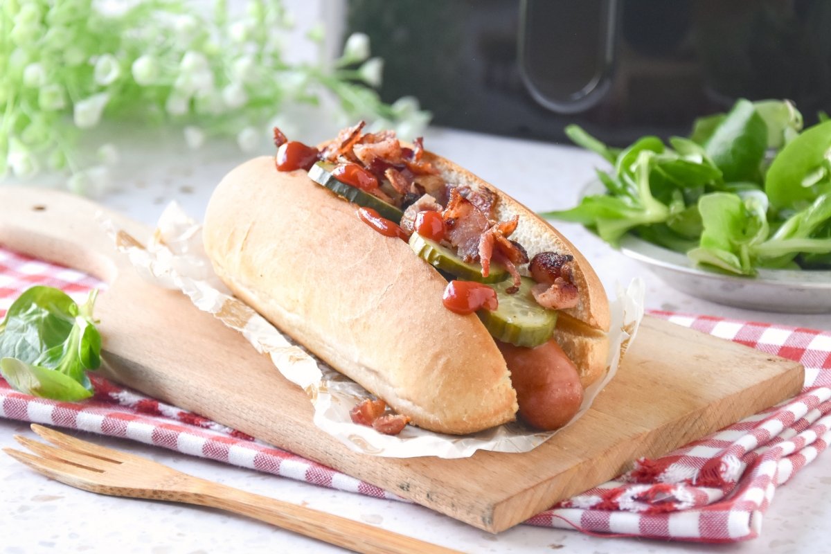 Air Fryer Hot Dogs: Crispy Bacon, Pickles & Crunchy Onions
Count: 62