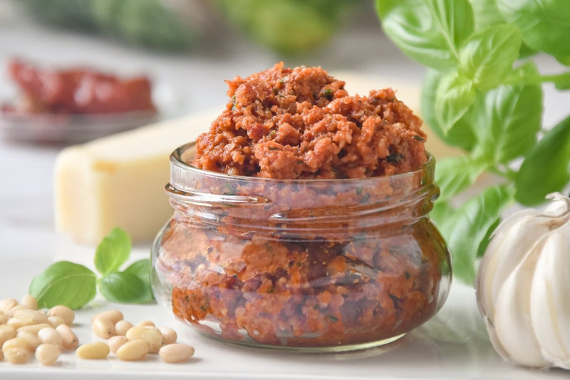 Pesto Rosso: Italian Sun-Dried Tomato Sauce with Almonds (60)