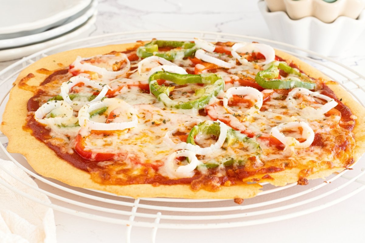 Chickpea Flour Pizza: Healthy Gluten-Free Crispy Base
(55 characters)
