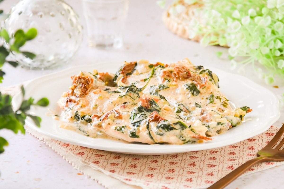 Tuscan Chicken Recipe: Creamy Italian Skillet Dinner