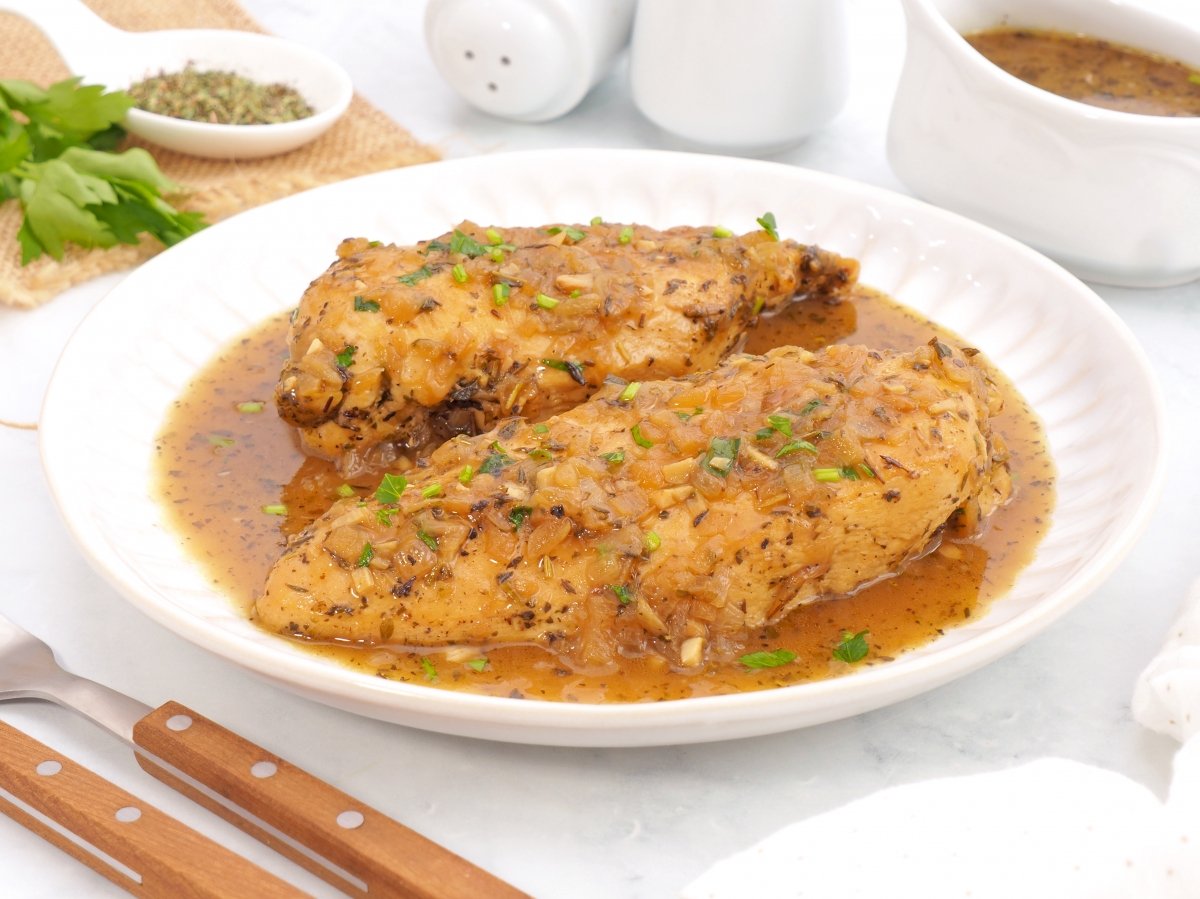 Chicken with Fine Herbs Recipe: Juicy Spanish Skillet