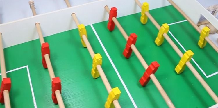 Guide on how to make a homemade table football - grandgoldman.com
