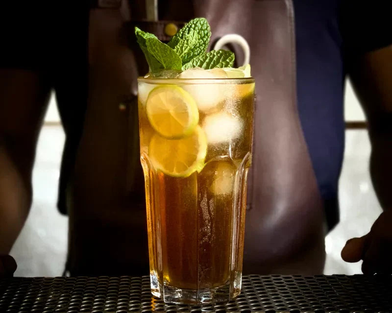 Long Island Iced Tea Recipe (Strong Classic Cocktail) - grandgoldman.com