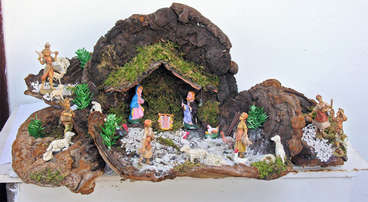 DIY Cork Nativity Scene: Build a Beautiful & Rustic Presepe