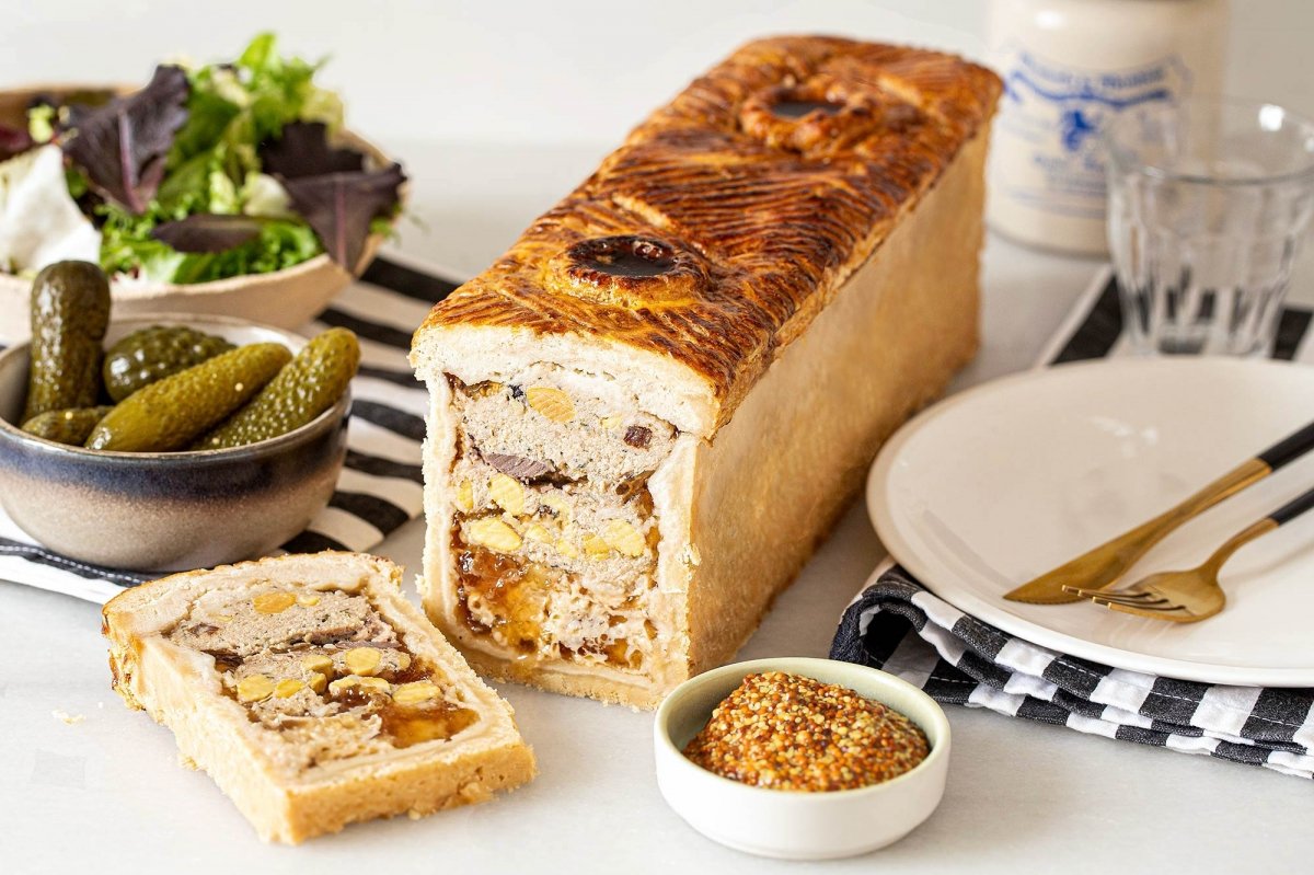 Pâté en Croûte Recipe: Classic French Charcuterie Pie