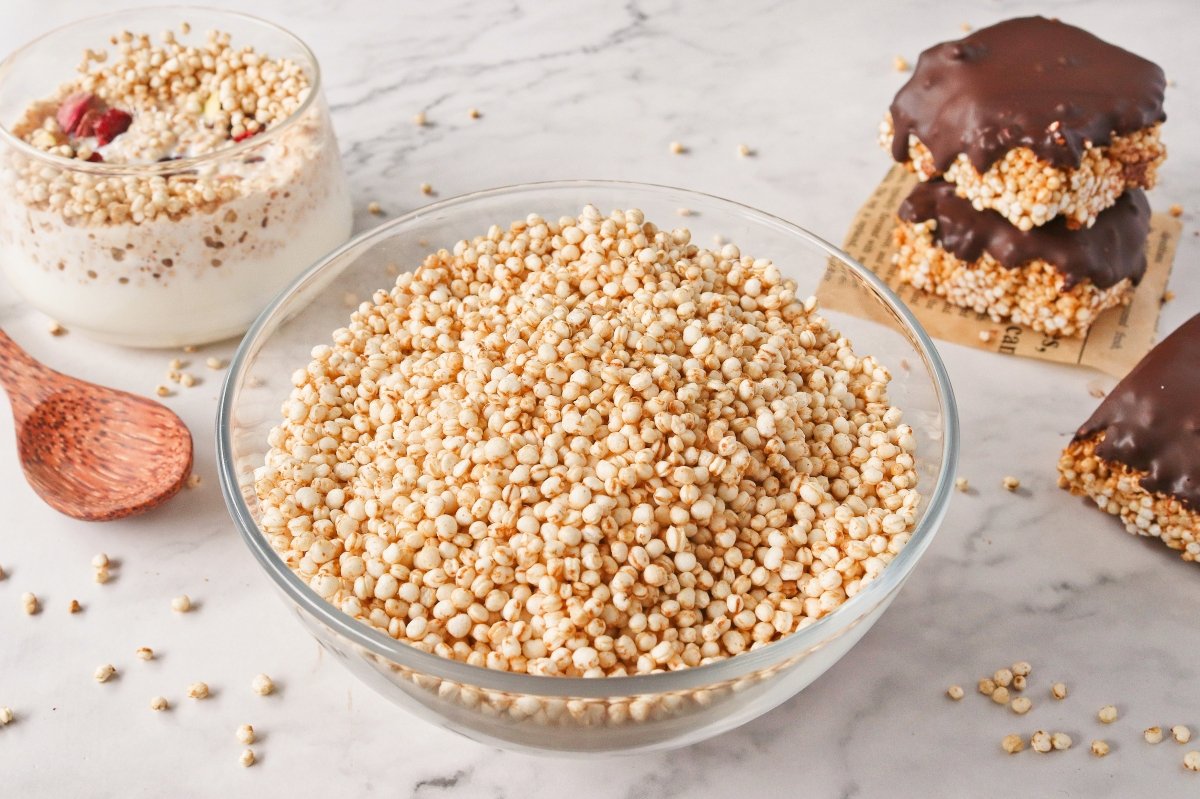 Puffed Quinoa Recipe: Snack Bowl and Chocolate Bars