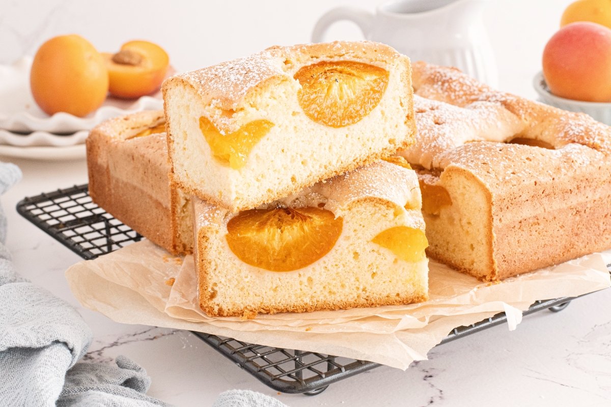 Apricot Cake Recipe: Easy Homemade Summer Cake with Almonds (62)