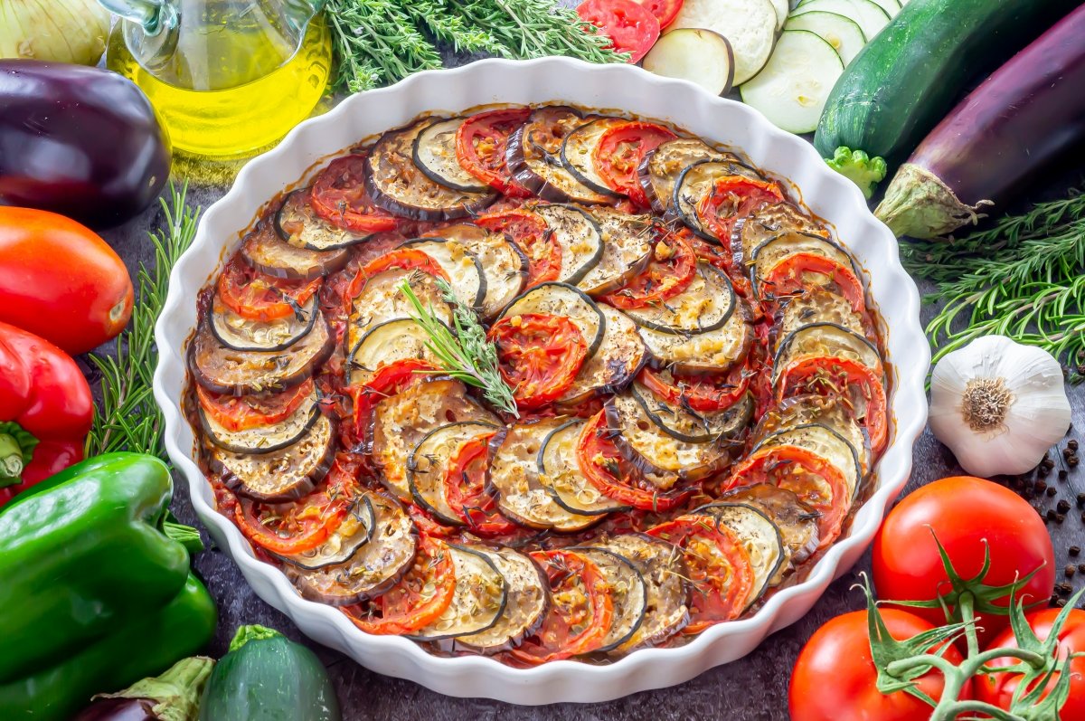 Ratatouille French Vegetable Stew Recipe - grandgoldman.com