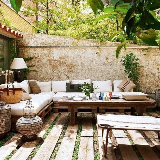 10 Amazing Patio Floor Ideas - grandgoldman.com