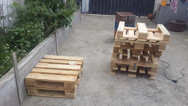 Create your Sofa with Pallets - grandgoldman.com