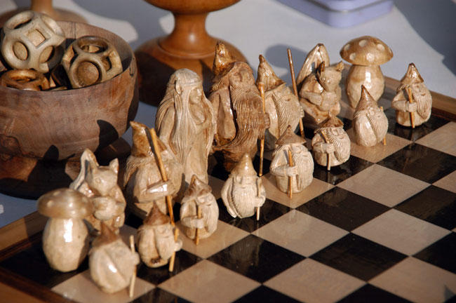 DIY Wooden Chess Set: Carve Your Own Chess Pieces from Tree Roots