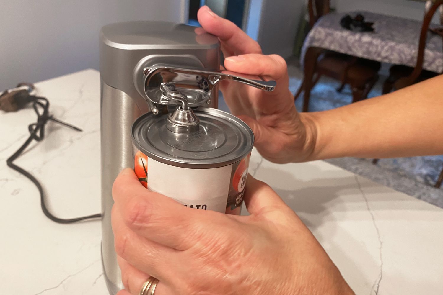 Cuisinart Deluxe Electric Can Opener Review - grandgoldman.com