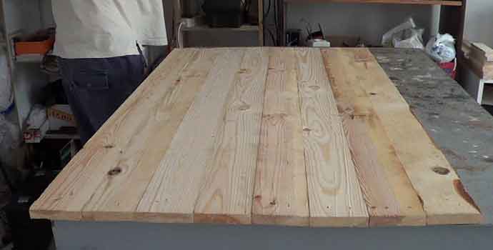 Learn how to join wood from pallets with dowels or dowels - grandgoldman.com