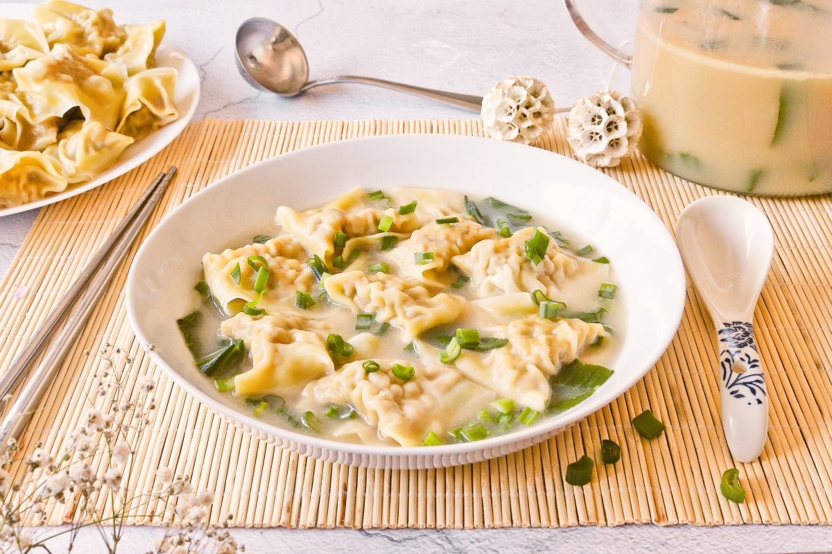Wonton Soup Recipe: A Comforting Cantonese Classic