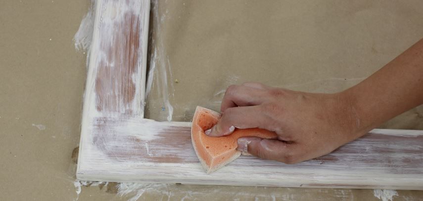 How to paint wood with aged patina effect - grandgoldman.com