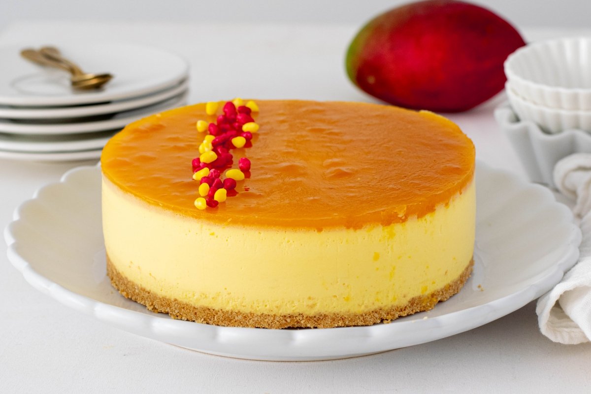 Mango Tart Sweet Tropical Dessert Recipe - grandgoldman.com