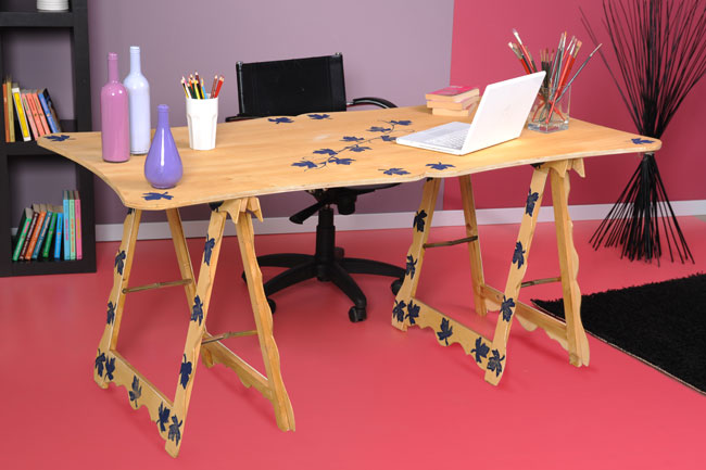 DIY Trestle Desk: Build a Folding Wood Table with Style