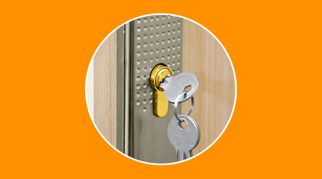Types of locks for exterior doors: comparison and security - grandgoldman.com