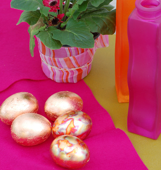 Golden Eggs Decorated with Gold Leaf: A DIY Easter Project