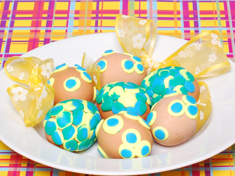 DIY Easter Eggs with Fimo Clay Decoration
