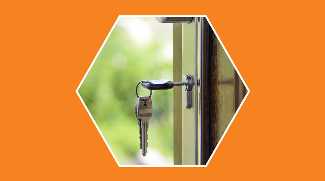 How to keep an eye on your house on vacation?: hints and tips - grandgoldman.com