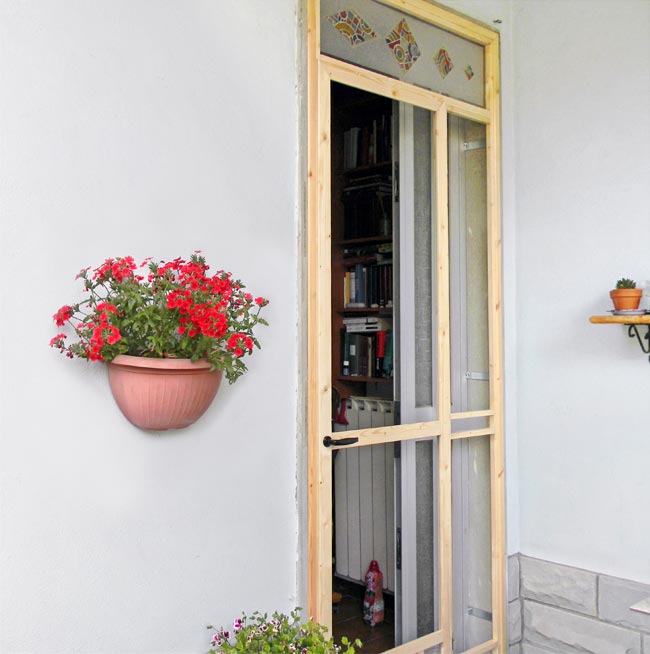 How to Build a Custom DIY Mosquito Net for Your Home