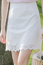 Lace sweetheart white skirt