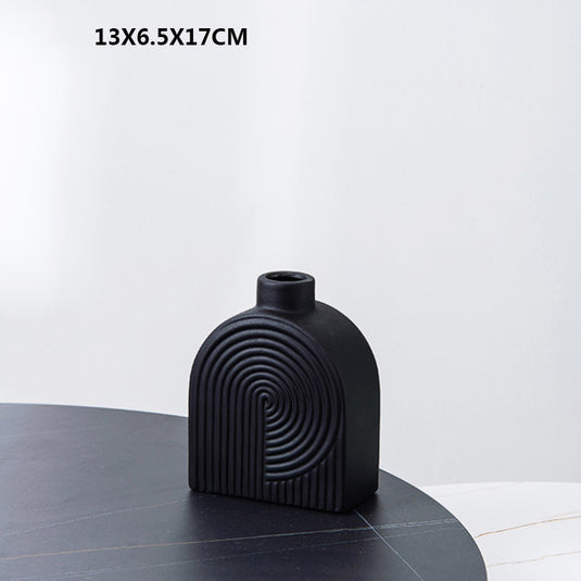 Nordic Minimalist Ceramic Vase With Water