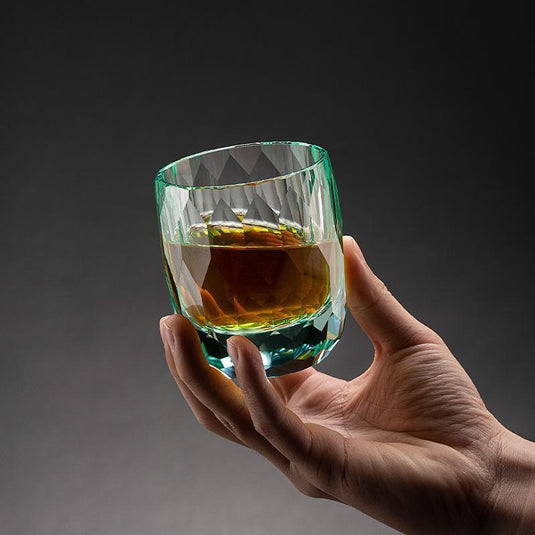 Tasse en verre faite à la main de whisky en cristal