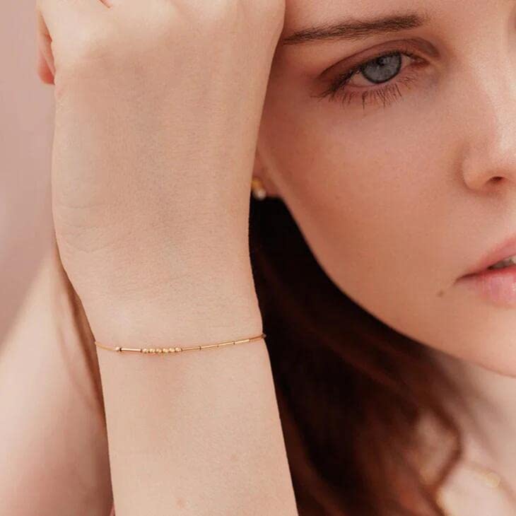 JoycuFF Inspirujące bransoletki z kodem Morse'a dla kobiet Nowy rozdział Odwaga Prezenty na ukończenie szkoły Emerytura dla najlepszej przyjaciółki Mamy Siostry Córki Złota bransoletka z koralików Biżuteria dla niej Unikalna