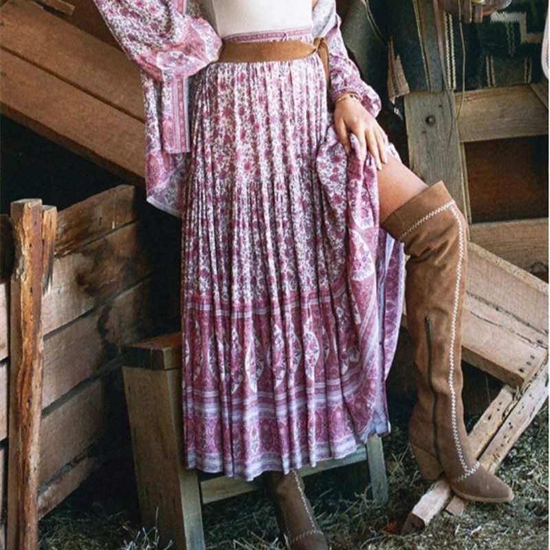 Printed hem lace skirt