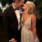 Campsis Wedding Corsage Boutonniere Set Pink Rose Flower Wrist Bride Buttonholes Flower Decor Bride Girls Lady Accessories for Prom and Dinner Party(2pcs)