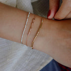 JoycuFF Inspirujące bransoletki z kodem Morse'a dla kobiet Nowy rozdział Odwaga Prezenty na ukończenie szkoły Emerytura dla najlepszej przyjaciółki Mamy Siostry Córki Złota bransoletka z koralików Biżuteria dla niej Unikalna