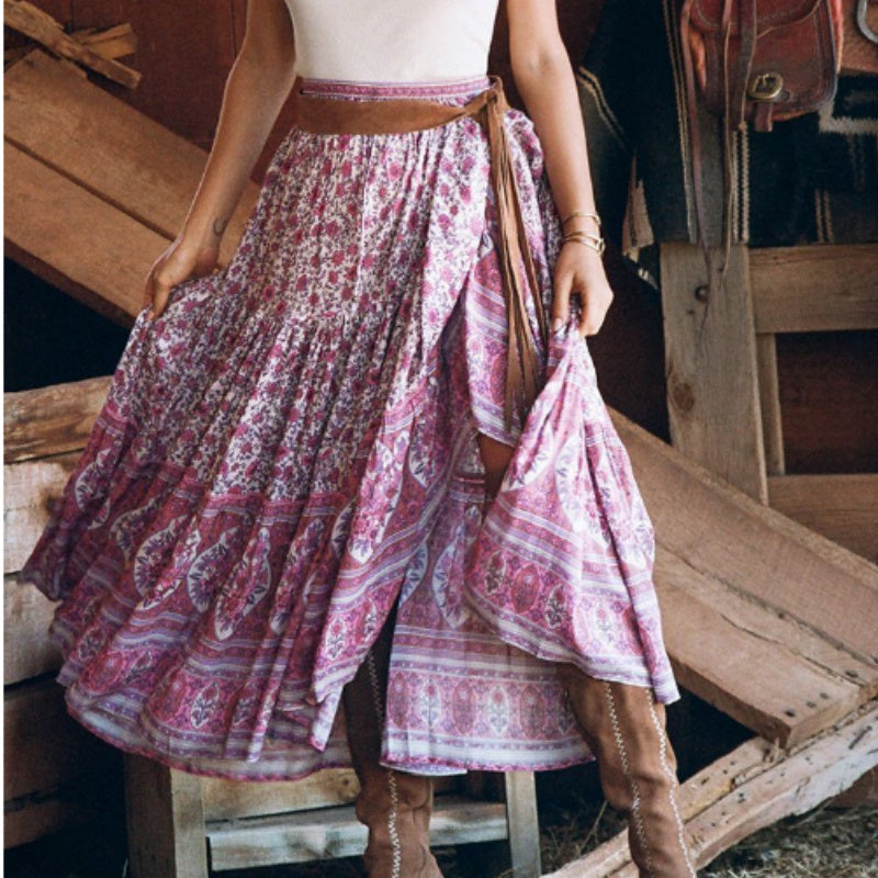 Printed hem lace skirt
